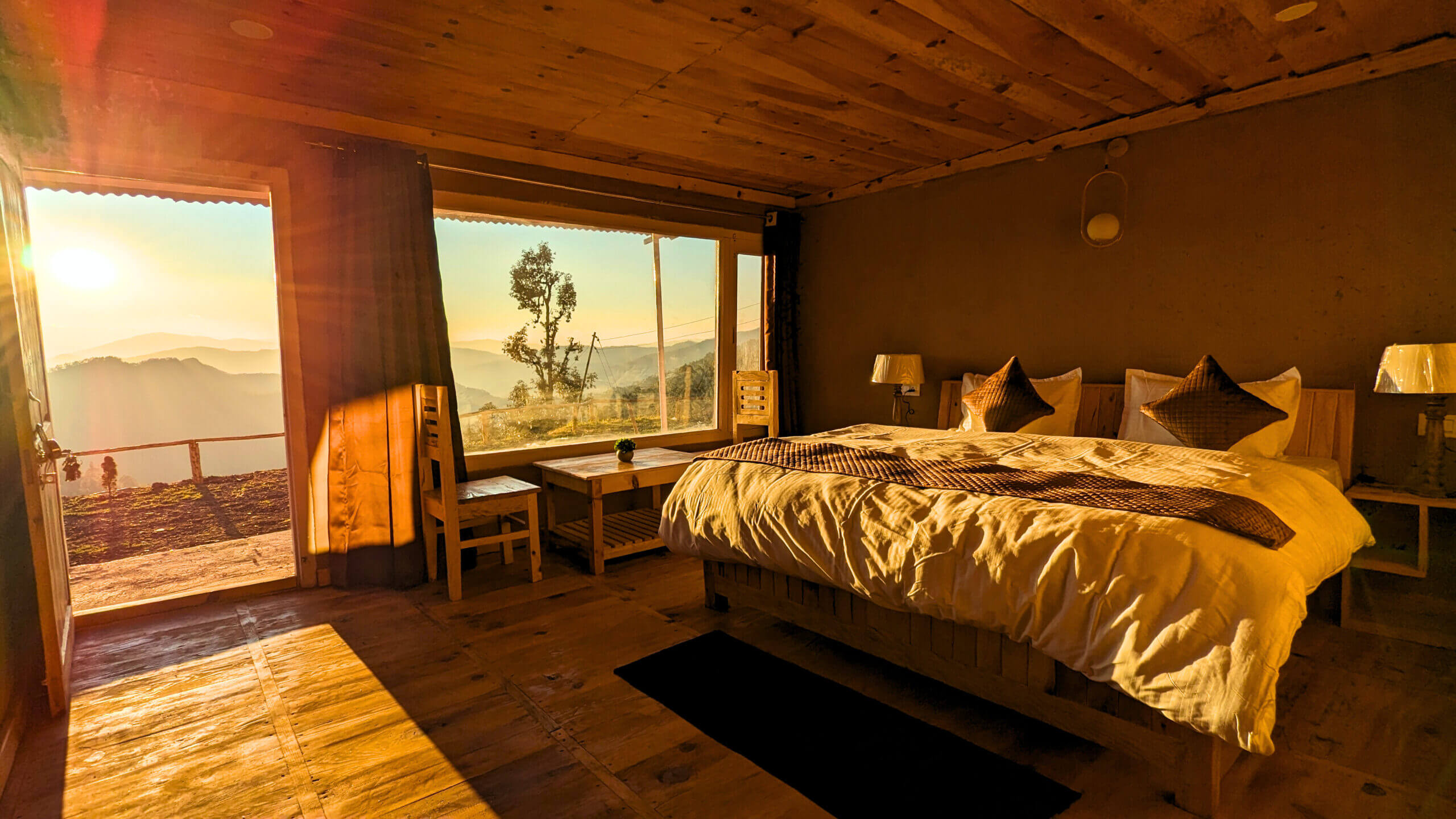 jageshwar hotel room with mountain view